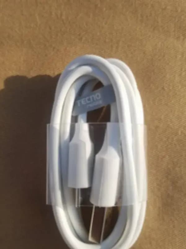 Techno Fast Charger+ 3.0 Data Cable.